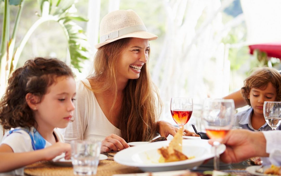 Obiad w Restauracji z dziećmi.